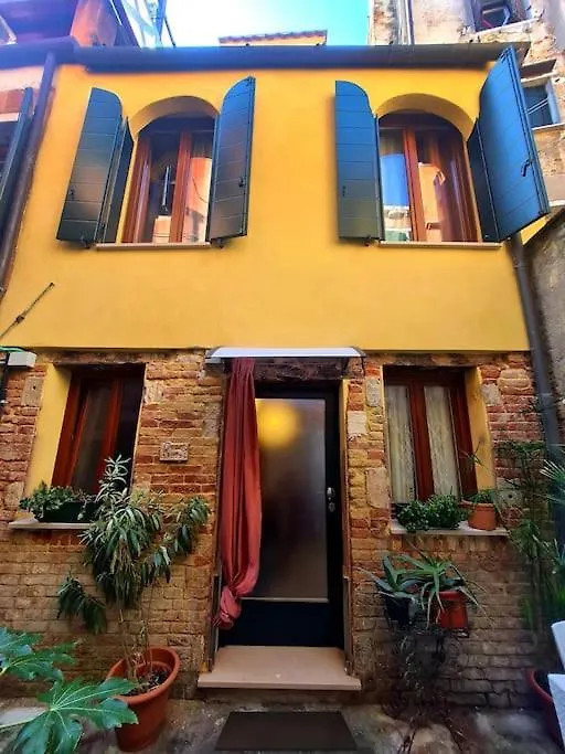 Ca 3 Leoni - Romantic House In The Heart Of Venice Italy