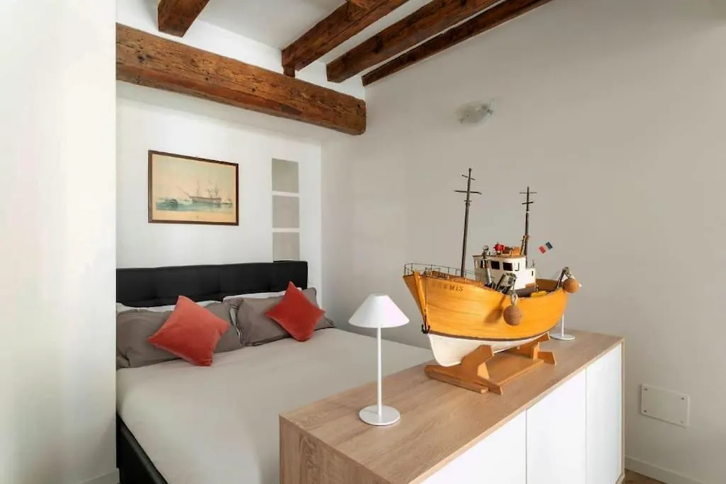 Ca 3 Leoni - Romantic House In The Heart Of Venice 0*,  Italy