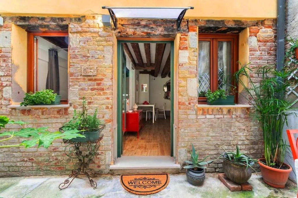 Ca 3 Leoni - Romantic House In The Heart Of Venice Holiday home